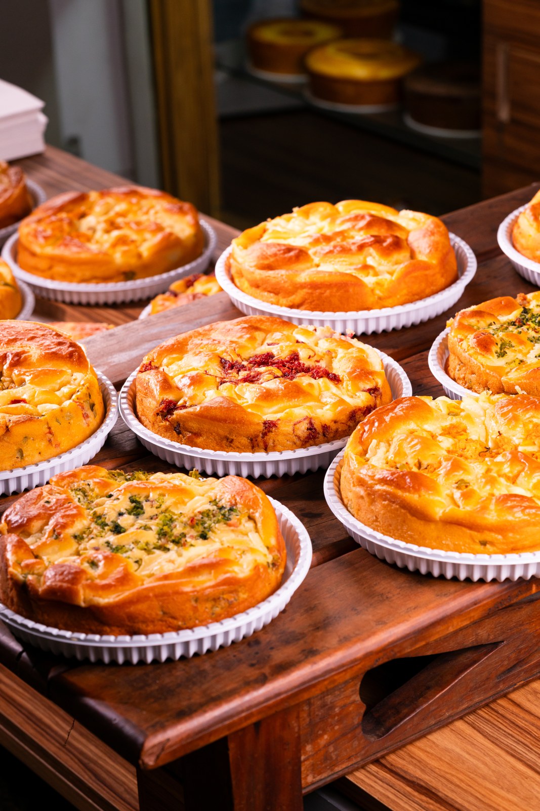Tortas salgadas da Le Bolê na mesa